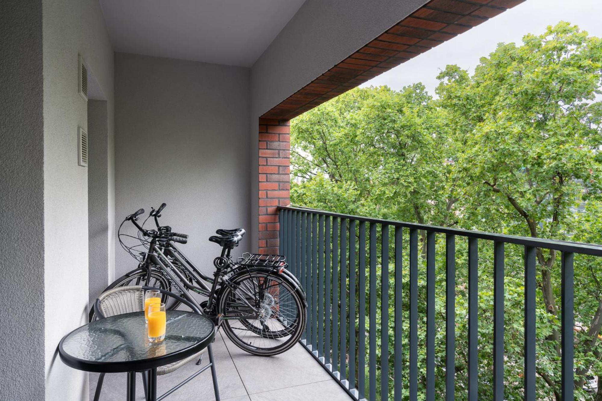 Apartwro 4Th-City Square Railway Station Balcony, Garage, Bicycles Breslávia Exterior foto